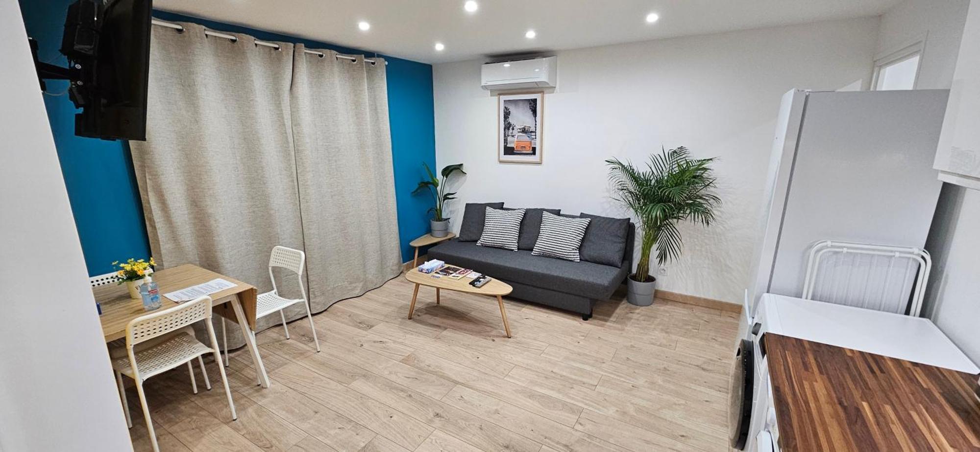 Charmante Maison Avec Jardin Sans Vis-A-Vis Saint-Fons ภายนอก รูปภาพ