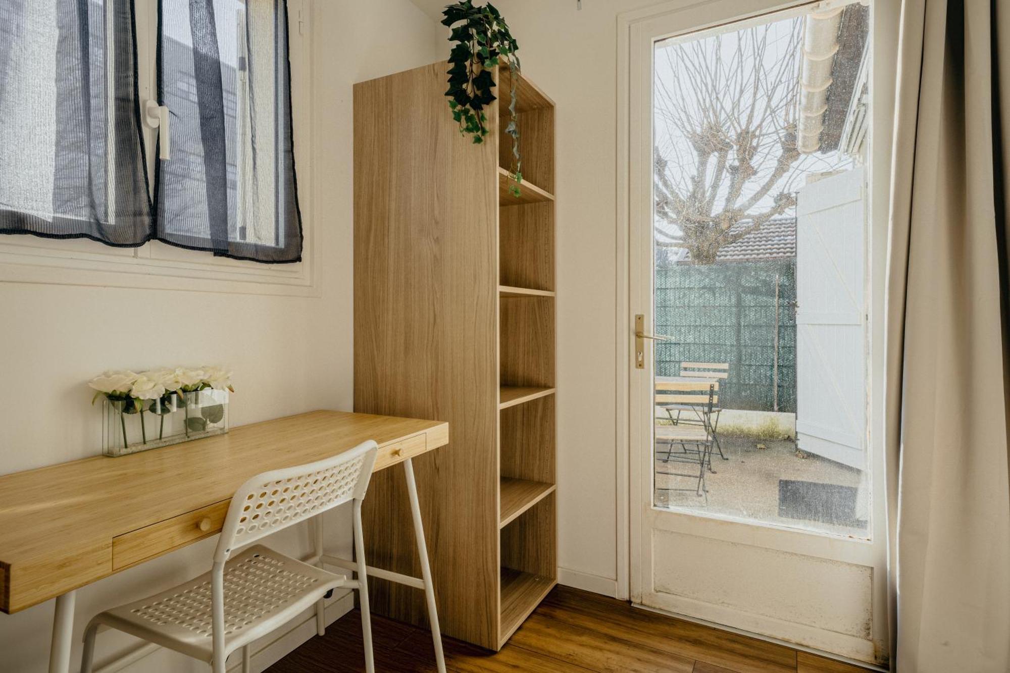 Charmante Maison Avec Jardin Sans Vis-A-Vis Saint-Fons ภายนอก รูปภาพ